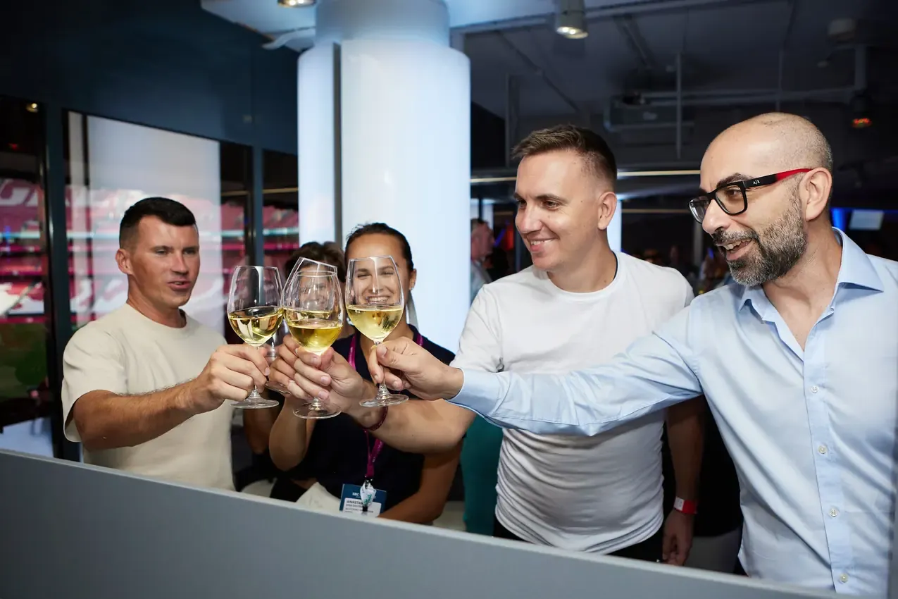 Toast between guests at the championship afterparty