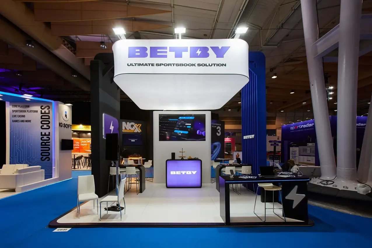 Betby stand lighting before the first visitors arrive
