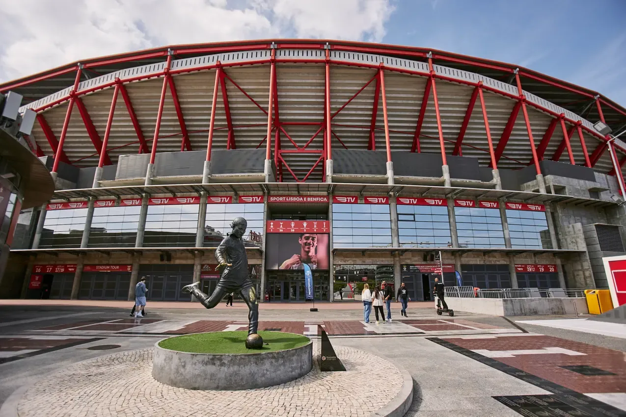 Estádio da Luz from outside on the day of the SBC Football Championship